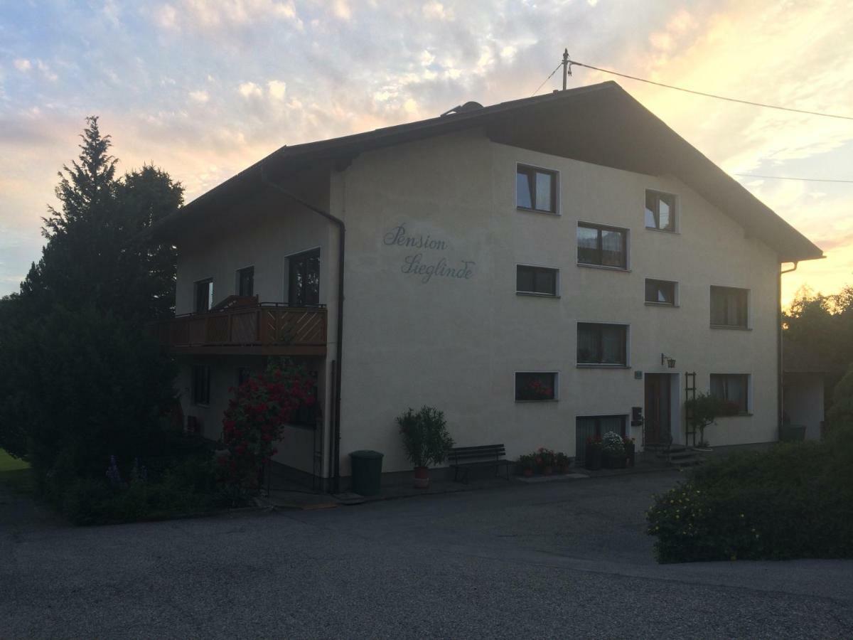 Haus Auer Apartment Weyregg Exterior photo